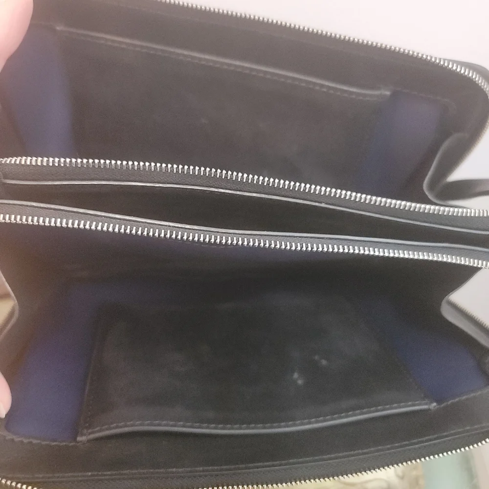 Everlane Black Leather Crossbody - Picture 11 of 15